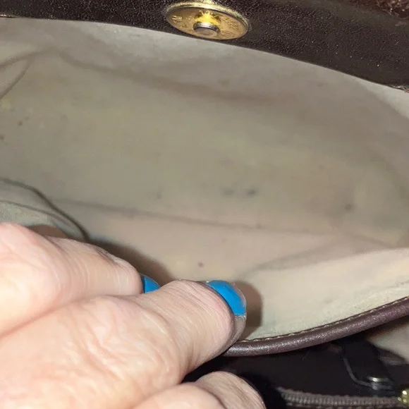 Brahmin Black and Brown Genuine Leather Croc Embossed Shoulder Bag 10” X 10” - Picture 13 of 16